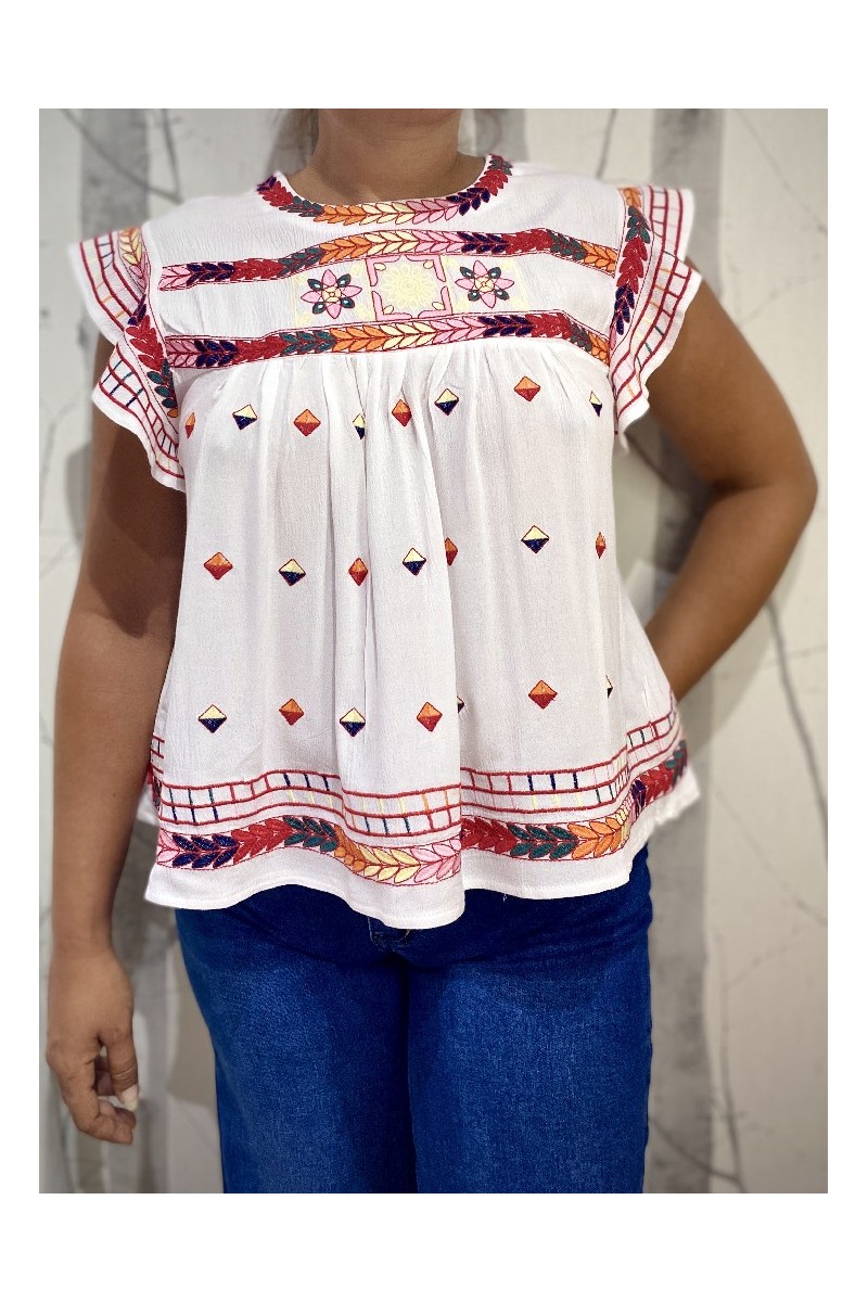 BLUSA BORDADOS