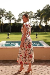 VESTIDO TIMBA BORDADOS